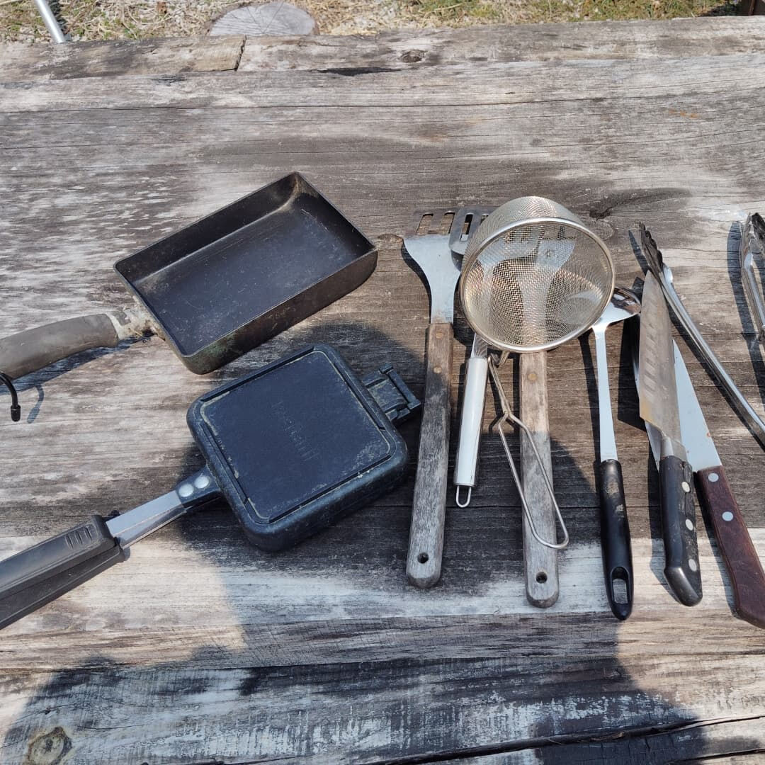 今日はshed322の備え付け調理器具を集めてみたよ！🔪🍳気